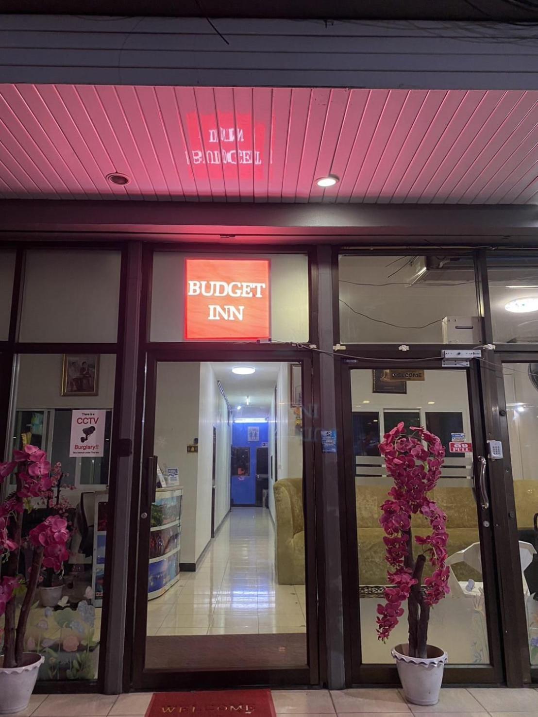 Budget Inn Pattaya Buitenkant foto